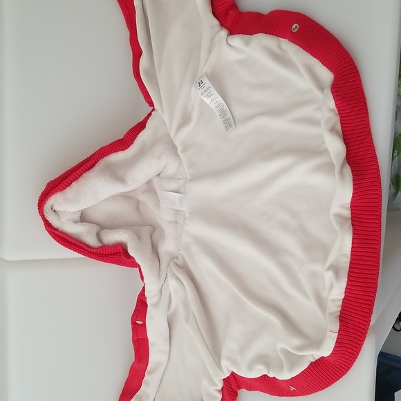Bundle of 2 Carter's baby girl outfits - Picture 11 of 15